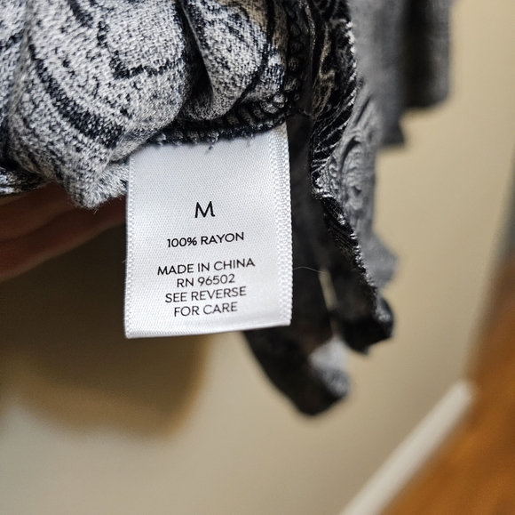 Dress Barn Westport Boho Bell Sleeve Top Tunic Blouse Women's NWT M Black/Cream - Picture 4 of 9